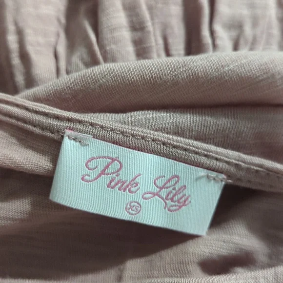 Pink Lily Blouse - Picture 3 of 3